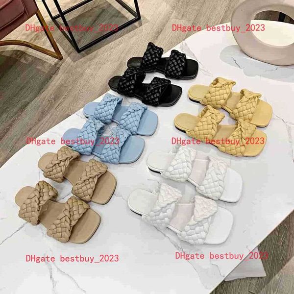 2023 fashion leather woven sandals women outdoor roman slippers flat designer simple versatile black white yellow blue camel comfort room ex